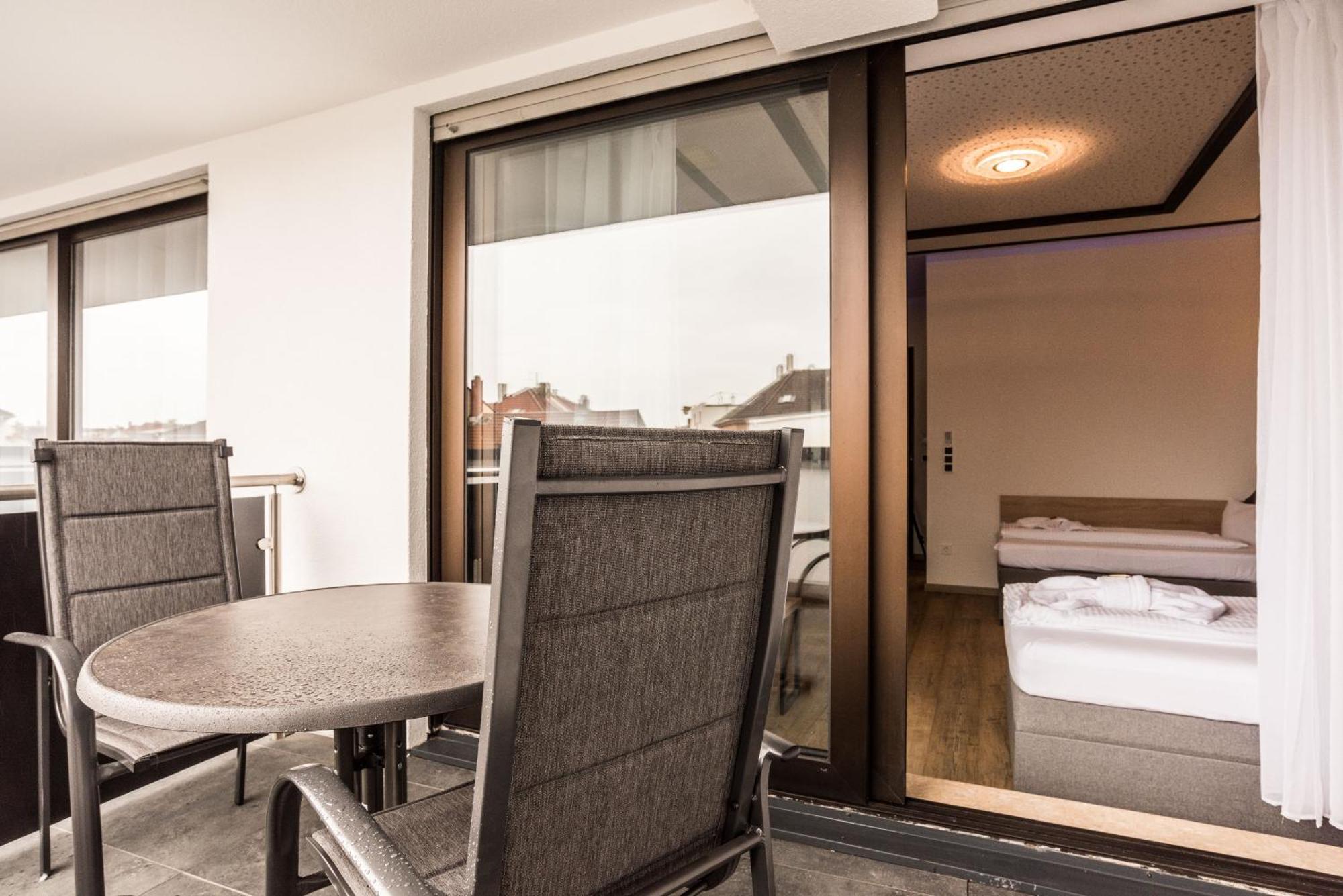 Hotel Montenegro Worms Extérieur photo