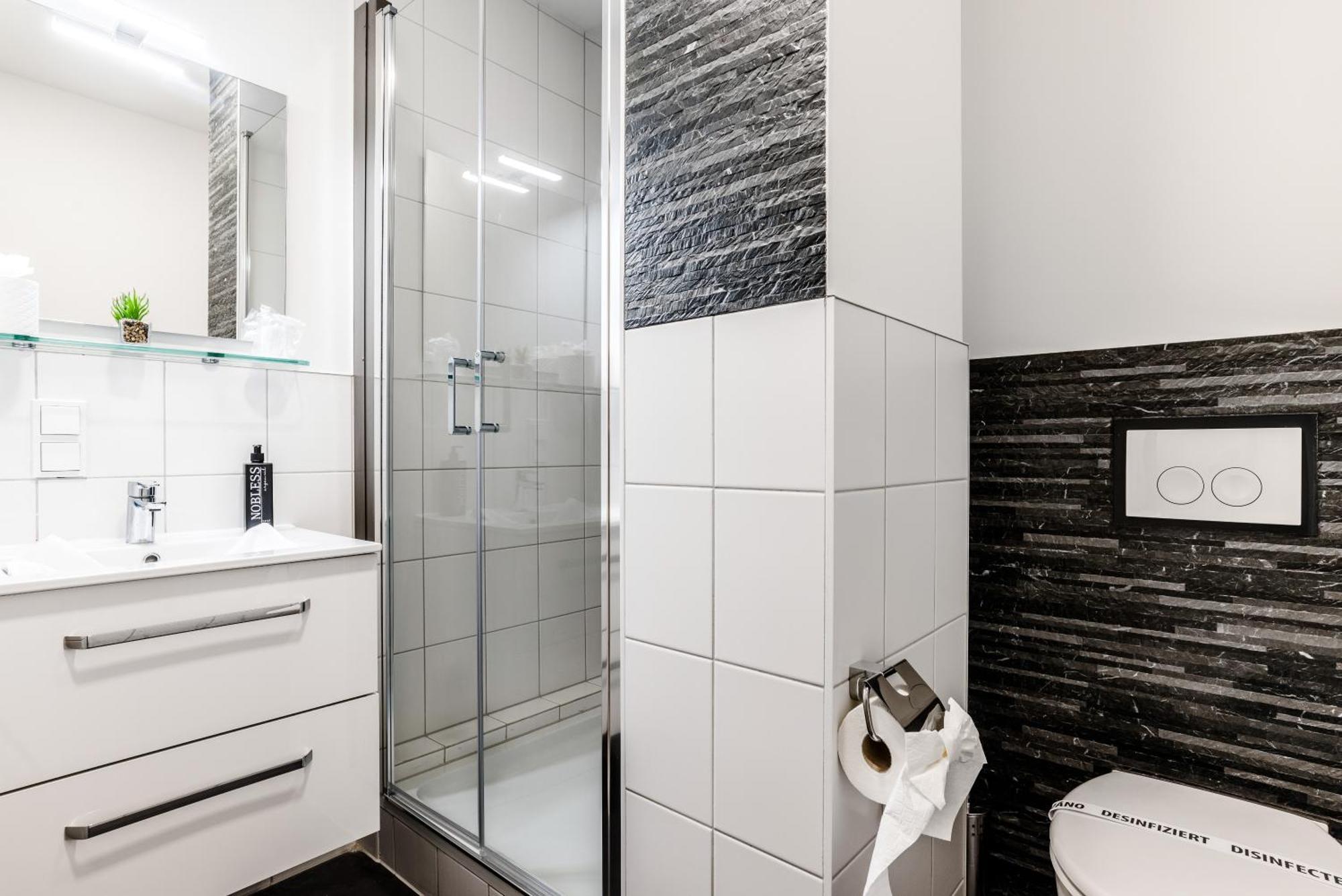 Hotel Montenegro Worms Extérieur photo