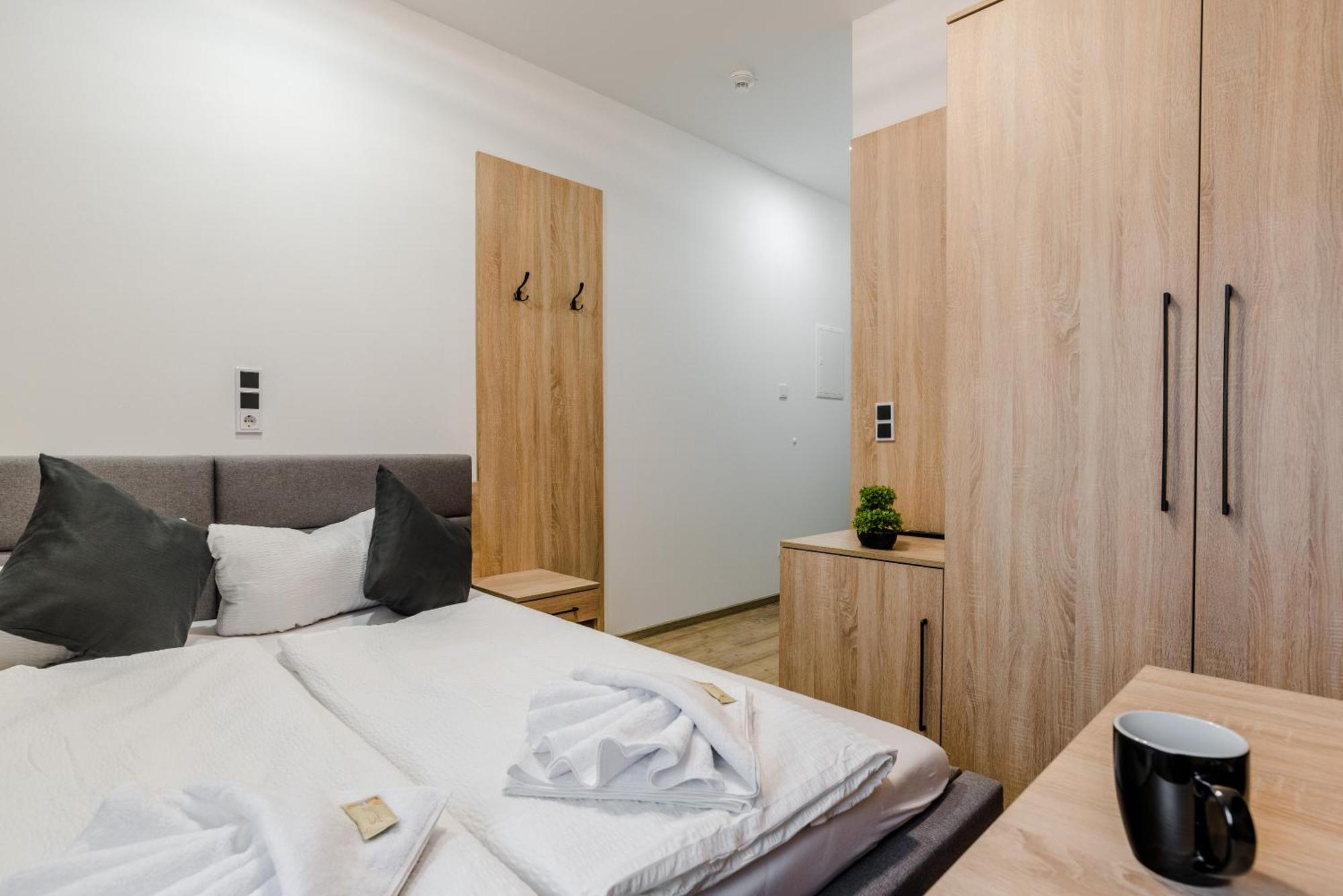 Hotel Montenegro Worms Extérieur photo