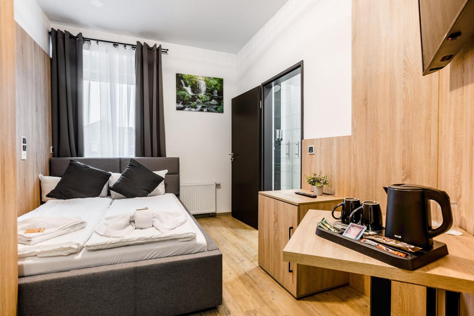 Hotel Montenegro Worms Extérieur photo