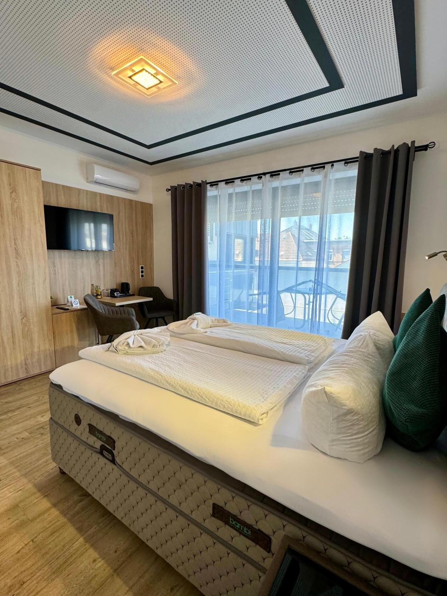 Hotel Montenegro Worms Extérieur photo